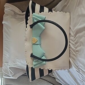 Betsey Johnson XOX White Black & Teal Bow Purse